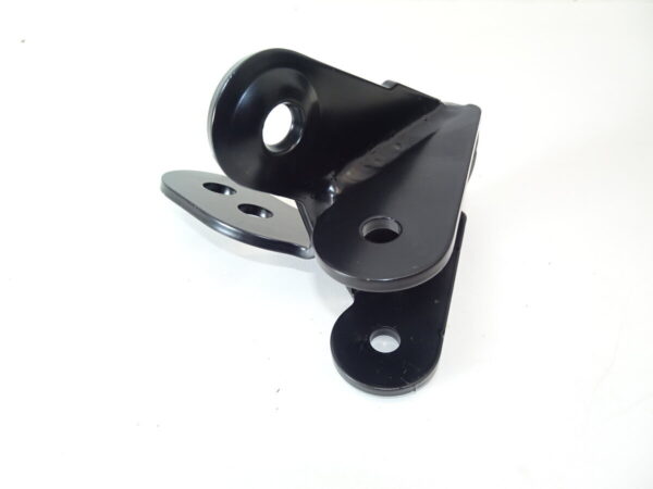 BMW-E36-etutukivarren-takakorvakko-oikea-23103