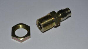 3/8" x 24 UNF naaras kovera läpivienti