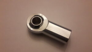 Nivelvarsi uniball oikea naaras 3/16" (3/16") Eco